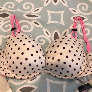 2/$7 💗 VS Push-up Bra